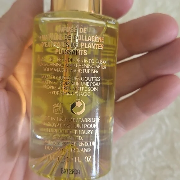 Charlotte Tilbury Collagen Superfusion Facial Oil - Gold and White